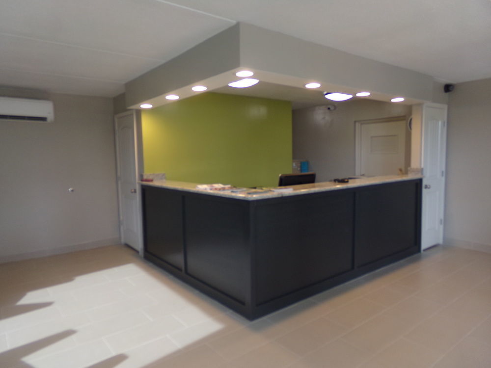 Regency Inn Monroeville Eksteriør billede